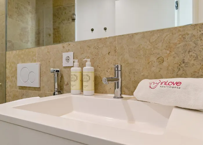 Apartment New! Modern & Chic Alfama Lisbon